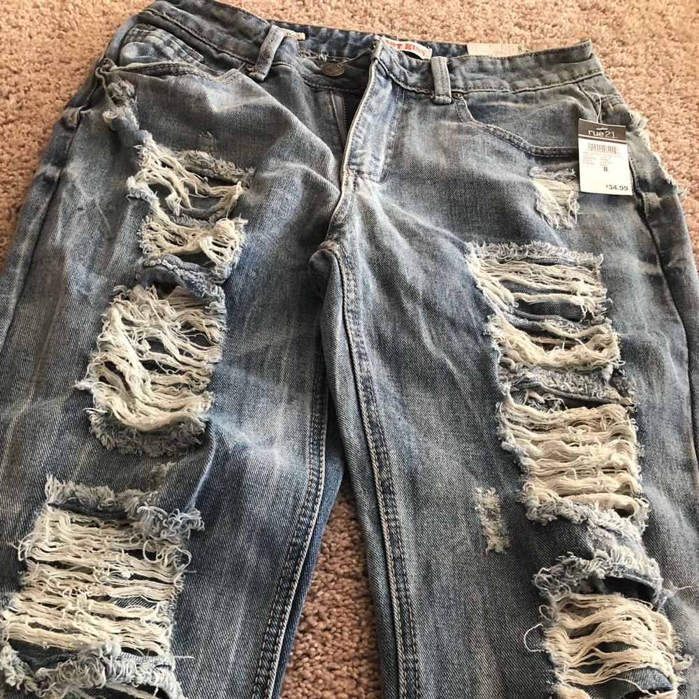 Hot Kiss Never been Worn jeans
